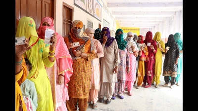 70% turnout in 2nd phase of panchayat polls 70% turnout in 2nd phase of panchayat polls