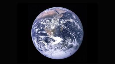 Environmental changes, such as global warming and deoxygenation events, can lead to massive extinction of animals and profound disruption and reorganization of the ecosystem. (NASA) Environmental changes, such as global warming and deoxygenation events, can lead to massive extinction of animals and profound disruption and reorganization of the ecosystem. (NASA)