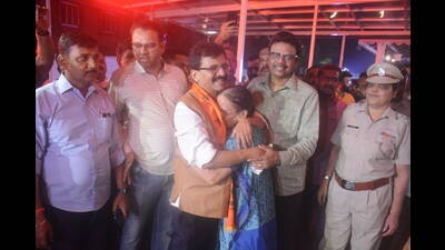 Mumbai, India - November 09, 2022: Shiv Sena (Uddhav Balasaheb Thackeray) leader and MP Sanjay Raut meets his mother, wife and family members at his house after the Special Court (PMLA) granted him bail in a money laundering case pertaining to the Patra Chawl redevelopment project, at Bhandup, in Mumbai, India, on Wednesday, November 09, 2022. (Praful Gangurde/HT Photo) Mumbai, India - November 09, 2022: Shiv Sena (Uddhav Balasaheb Thackeray) leader and MP Sanjay Raut meets his mother, wife and family members at his house after the Special Court (PMLA) granted him bail in a money laundering case pertaining to the Patra Chawl redevelopment project, at Bhandup, in Mumbai, India, on Wednesday, November 09, 2022. (Praful Gangurde/HT Photo)