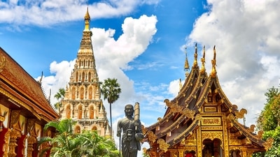 Thailand is a southeast Asian nation famous for its lush tropical beaches, lavish royal palaces, historic ruins and temples, and exciting nightlife. It draws tourists from all over the world frequently since it is both entertaining and a very affordable vacation spot. Along with delectable Thai cuisine, this place offers wildlife encounters and breathtaking islands. The price per person is between Rs. 40,000 and Rs. 50,000. (Unsplash)
