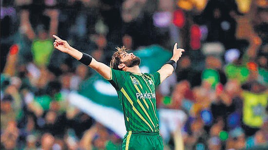 Pakistan's Shaheen Afridi celebrates the dismissal of New Zealand's skipper Kane Williamson. (ANI)