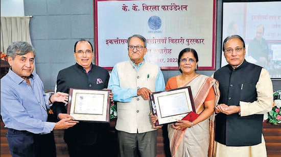 Writers Dr Madhav Hada and Madhu Kankariya were awarded the Bihari Puraskar on Wednesday.