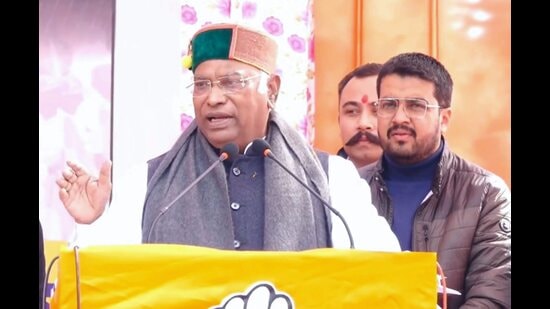 Congress president Mallikarjun Kharge addresses an election campaign rally ahead of Himachal Pradesh Assembly elections, at Banuti in Shimla on Wednesday. (PTI)