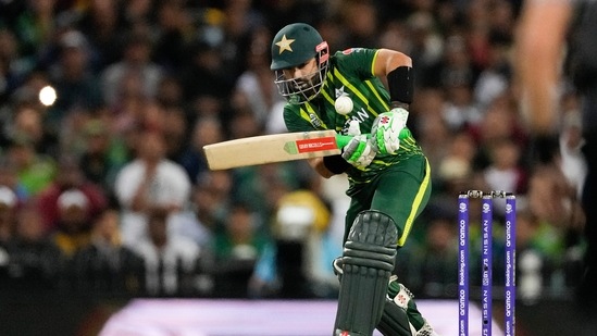 Pakistan's Mohammad Rizwan bats during the T20 World Cup cricket semifinal between New Zealand and Pakistan in Sydney, Australia, Wednesday, Nov. 9, 2022. (AP Photo/Rick Rycroft)(AP)