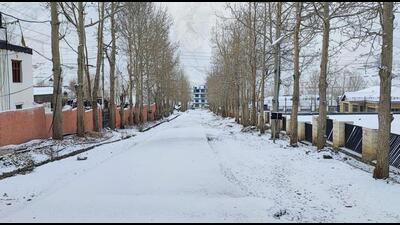 Fresh snowfall in Kaza, in Lahaul and Spiti, on Thursday morning. (HT Photo)