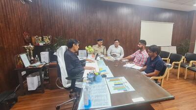 DCP (traffic) Virender Singh Sangwan with Sai Vedav and Amit Dhillon, project managers, CoERS, IIT Madras in his office on Tuesday. (HT Photo) DCP (traffic) Virender Singh Sangwan with Sai Vedav and Amit Dhillon, project managers, CoERS, IIT Madras in his office on Tuesday. (HT Photo)
