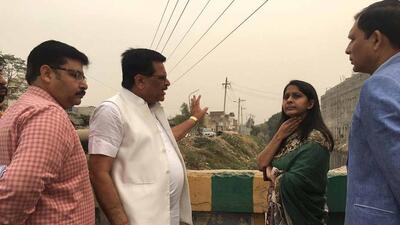 MLA Madan Lal Bagga along with MC commissioner Shena Aggarwal inspecting the ongoing works at Buddha Nullah site in Ludhiana. MC has proposed construction of a road on the other side of the nullah starting from Chand Cinema Bridge and authorities need to remove the encroachments in the form of buildings to facilitate the project. (HT PHOTO) MLA Madan Lal Bagga along with MC commissioner Shena Aggarwal inspecting the ongoing works at Buddha Nullah site in Ludhiana. MC has proposed construction of a road on the other side of the nullah starting from Chand Cinema Bridge and authorities need to remove the encroachments in the form of buildings to facilitate the project. (HT PHOTO)