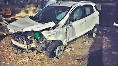 Two killed, two injured in hit-and-run on WEH Two killed, two injured in hit-and-run on WEH