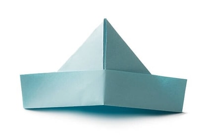 Origami hat (istockphoto) Origami hat (istockphoto)