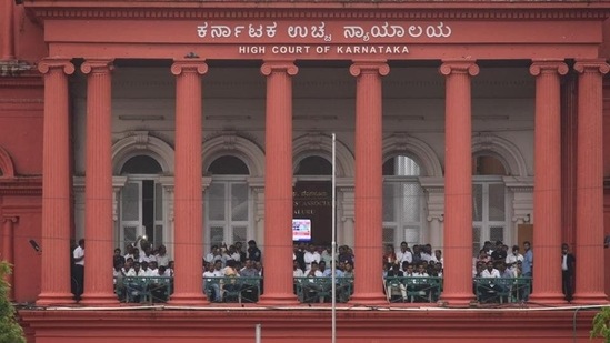 K'taka High Court orders notice to cricket association on retirement age