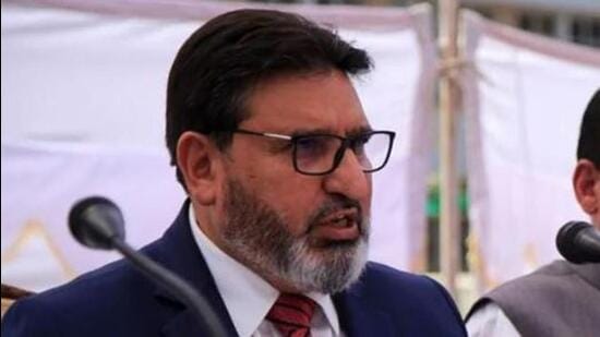 Apni Party chief Altaf Bukhari said that they will fight for the aspirations of people of Jammu and Kashmir like restoration of statehood and defence of Article 370. (HT file photo)