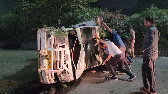 One of the suspects got caught under the van when it overturned and is critically injured. Two of the suspects, Iklas and Sharif, have cases of cow smuggling and attempt to murder registered against them in Nuh and Gurugram. (Parveen Kumar/ HT Photo) One of the suspects got caught under the van when it overturned and is critically injured. Two of the suspects, Iklas and Sharif, have cases of cow smuggling and attempt to murder registered against them in Nuh and Gurugram. (Parveen Kumar/ HT Photo)