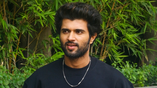 Deverakonda Vijay Sai Taxiwala Movie  Hair Style Vijay Devarakonda HD  phone wallpaper  Pxfuel