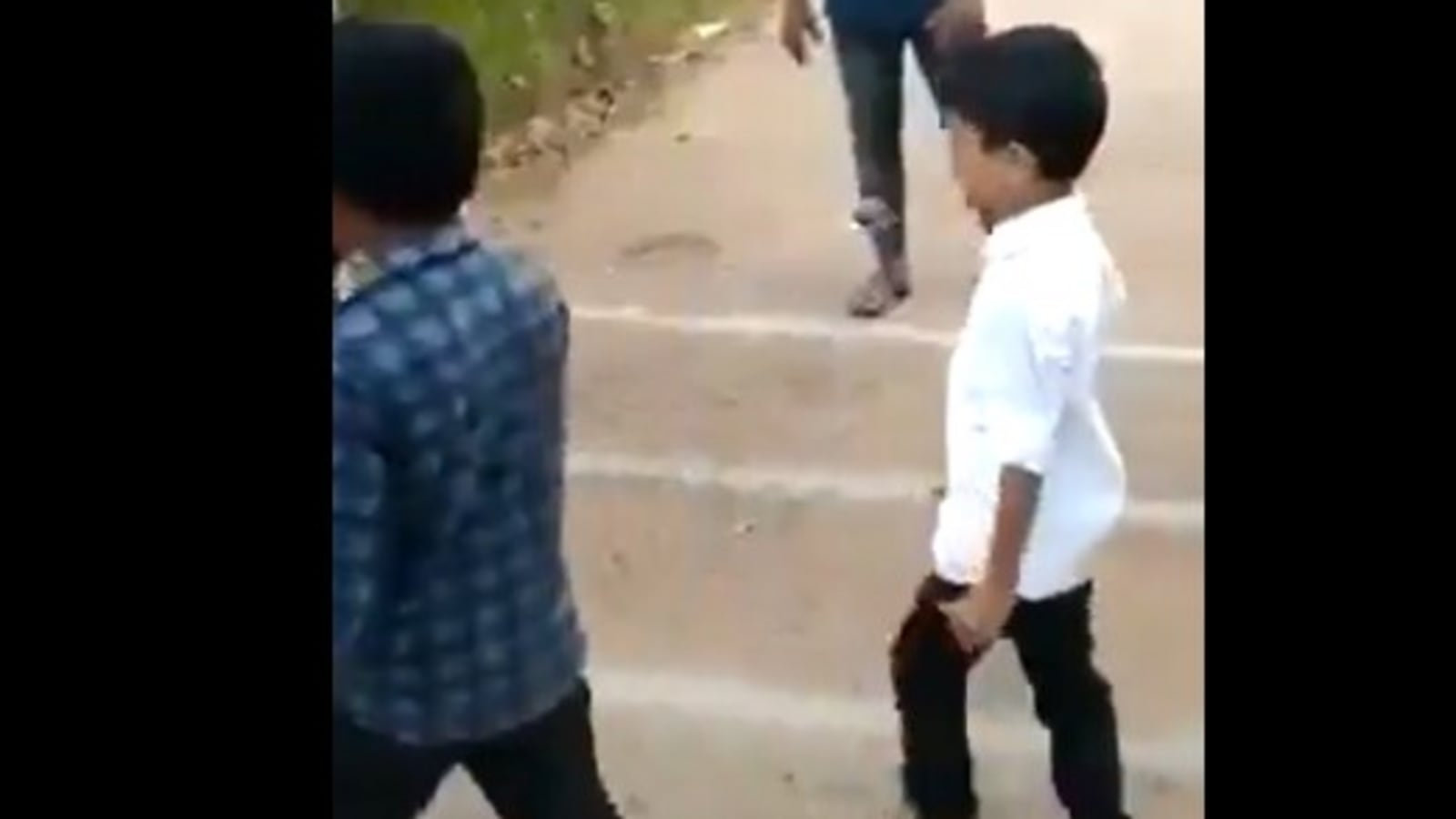 Kid’s slow and steady way of winning the lemon spoon race impresses