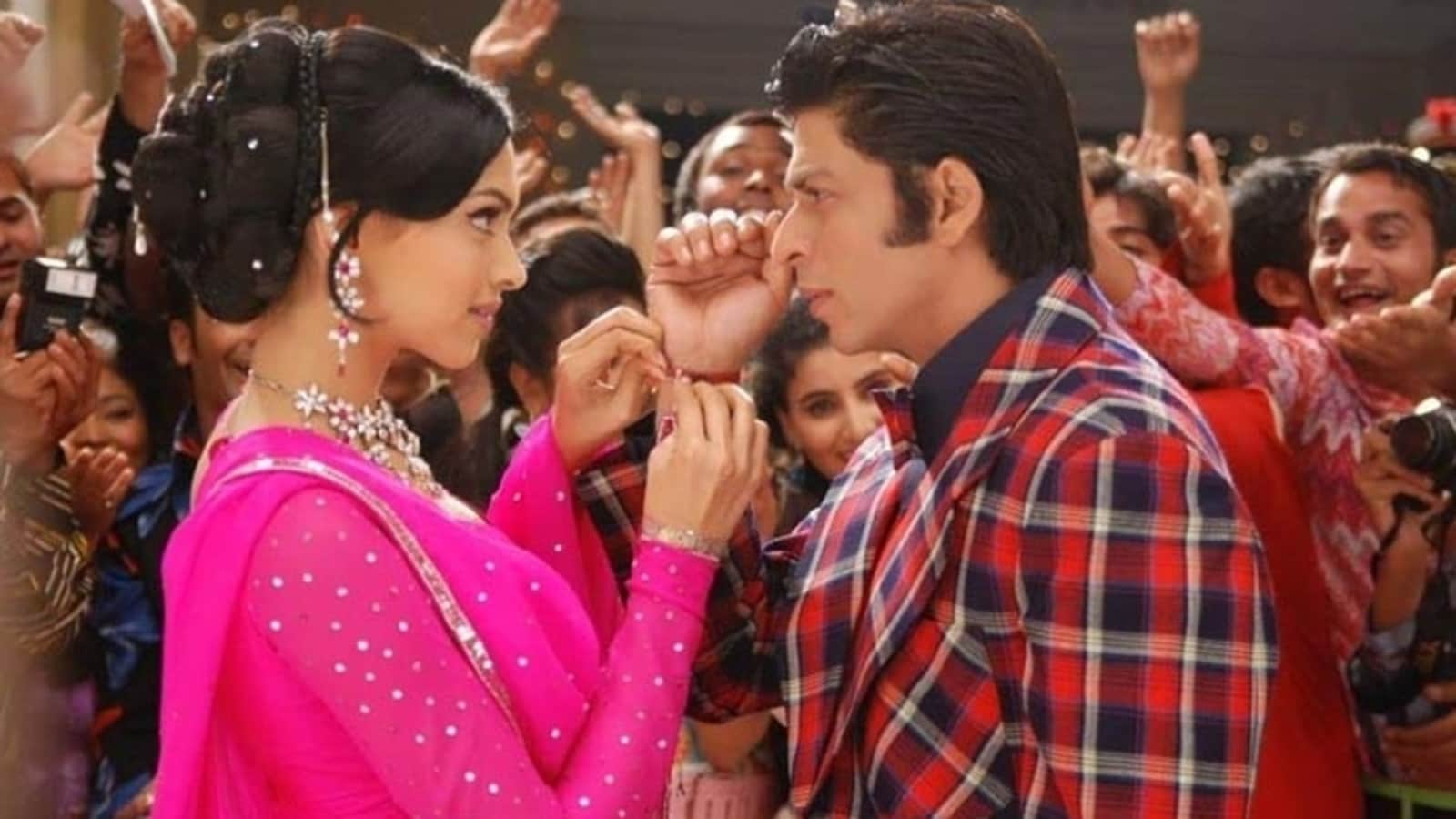 Shah Rukh Khan shares pics with Deepika Padukone as she completes ‘15 fabulous years’ in Bollywood: Still looking at you