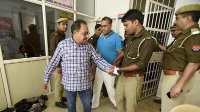 Noida, India - November 11, 2022: Eight men were held with cash worth over ₹2 crore from Sector 55 late on Thursday night, in Noida, India, on Friday, November 11, 2022. (Photo by Sunil Ghosh/ Hindustan Times) (Hindustan Times) Noida, India - November 11, 2022: Eight men were held with cash worth over ₹2 crore from Sector 55 late on Thursday night, in Noida, India, on Friday, November 11, 2022. (Photo by Sunil Ghosh/ Hindustan Times) (Hindustan Times)