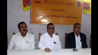 Prayagraj Orthopedic Association office-bearers addressing media persons in Prayagraj on Friday. (HT Photo)