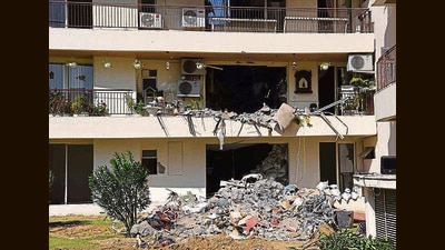 A view of the rubble seen after few floors collapsed inside an apartment building at Chintels Paradiso in Sector 109 in Gurugram in February. (Vipin Kumar /HT PHOTO) A view of the rubble seen after few floors collapsed inside an apartment building at Chintels Paradiso in Sector 109 in Gurugram in February. (Vipin Kumar /HT PHOTO)