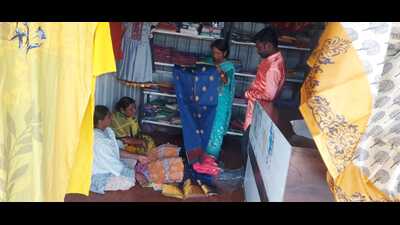 Women of the Banjara community are now involved in manufacturing embroidered sarees, blouses, jackets, kurtas. (HT PHOTO)