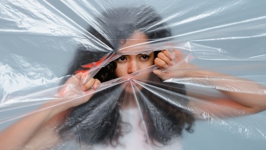 Anti-ageing beauty tips to protect your skin and hair amid air pollution (MART PRODUCTION )