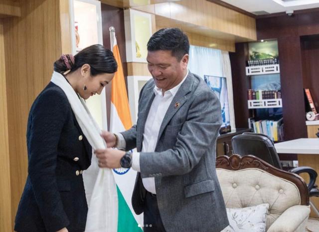 Chum being felicitated by Arunachal Pradesh Chief Minister Chum being felicitated by Arunachal Pradesh Chief Minister