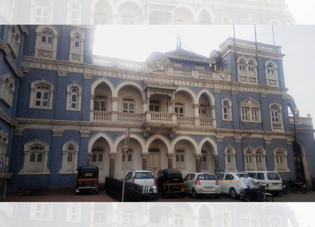 The Phaltan Rajwada, which is an amalgamation of Western architecture with Jain and Hindu styles The Phaltan Rajwada, which is an amalgamation of Western architecture with Jain and Hindu styles
