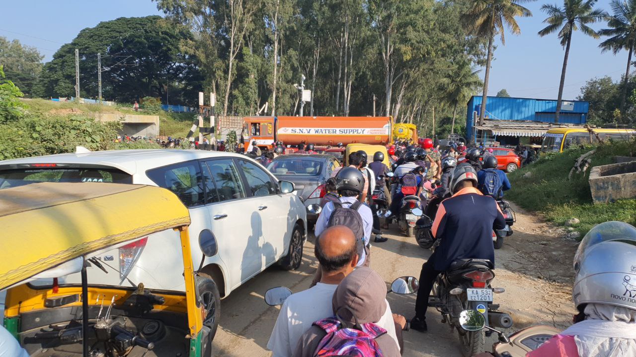 Residents were stuck in a traffic jam for over two hours, the Twitter page said. (@SaveNammaPBC/Twitter) Residents were stuck in a traffic jam for over two hours, the Twitter page said. (@SaveNammaPBC/Twitter)
