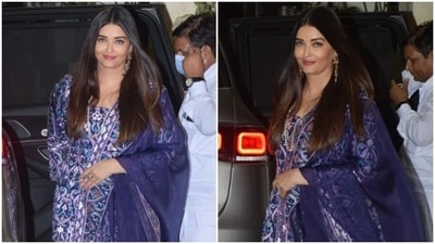Aishwarya Rai looks gorgeous in a brocade embroidered anarkali for Sonali Bendre's wedding anniversary. (HT Photo/Varinder Chawla) Aishwarya Rai looks gorgeous in a brocade embroidered anarkali for Sonali Bendre's wedding anniversary. (HT Photo/Varinder Chawla)