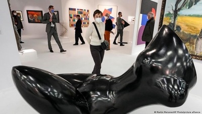 This year's Art Cologne runs from November 17-20. (Martin Meissner/AP Photo/picture alliance) This year's Art Cologne runs from November 17-20. (Martin Meissner/AP Photo/picture alliance)