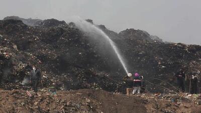 The annual fires at the Dadumajra dumping site release toxins that reach the other end of Chandigarh and the leachate continues to poison the soil which scientists fear contaminates the groundwater too. (Keshav Singh/HT) The annual fires at the Dadumajra dumping site release toxins that reach the other end of Chandigarh and the leachate continues to poison the soil which scientists fear contaminates the groundwater too. (Keshav Singh/HT)