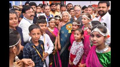 Governor Anandiben Patel with schoolchildren in Prayagraj on Saturday. (HT photo) Governor Anandiben Patel with schoolchildren in Prayagraj on Saturday. (HT photo)