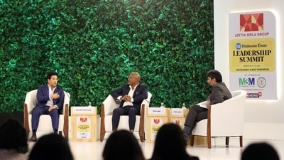 Sachin Tendulkar and Brian Lara at HTLS 2022 (HT Photo) Sachin Tendulkar and Brian Lara at HTLS 2022 (HT Photo)