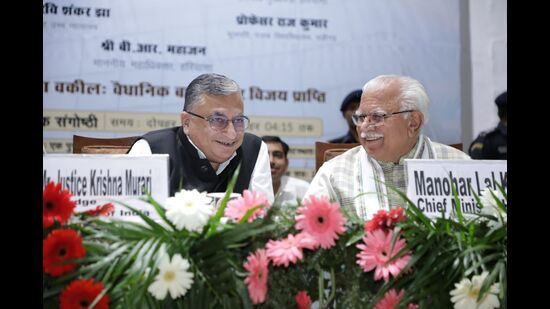 From left: SC judge Justice Krishna Murari and Haryana chief minister Manohar Lal Khattar in Chandigarh on Saturday. (HT Photo)