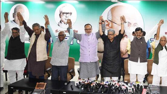 The Grand Alliance press conference in Patna on Saturday. (Santosh Kumar?HT) The Grand Alliance press conference in Patna on Saturday. (Santosh Kumar?HT)