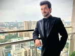 Arjun Bijlani is Sunny Leone's new co-host on Splitsvilla season 14. Arjun Bijlani is Sunny Leone's new co-host on Splitsvilla season 14.