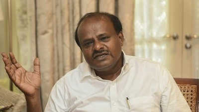 Row amid claims that Devegowda was not invited to Bengaluru event attended by PM Row amid claims that Devegowda was not invited to Bengaluru event attended by PM
