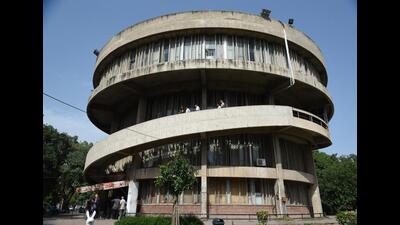 The November 17 election for the Panjab University Teachers’ Association (PUTA) is set to witness a two-cornered contest with the candidates of the two groups intensifying their campaigns against each other. (HT file photo) The November 17 election for the Panjab University Teachers’ Association (PUTA) is set to witness a two-cornered contest with the candidates of the two groups intensifying their campaigns against each other. (HT file photo)