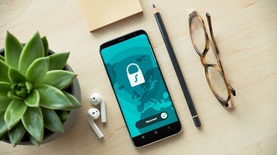 Post-pandemic smartphones are heavily used for day-to-day work. (Photo by Dan Nelson on Unsplash) Post-pandemic smartphones are heavily used for day-to-day work. (Photo by Dan Nelson on Unsplash)