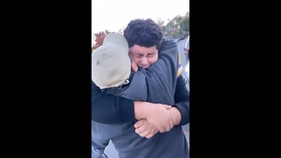 The image, taken from the video shared on Instagram, shows grandson and grandpa hugging each other. (Instagram/@ebitapia) The image, taken from the video shared on Instagram, shows grandson and grandpa hugging each other. (Instagram/@ebitapia)