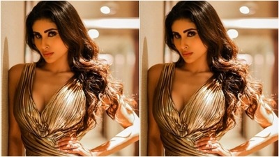“Sunshine at night,” Mouni captioned her pictures. Kubbra Sait dropped by to comment with, “You’re a dream in this outfit.” (Instagram/@imouniroy) “Sunshine at night,” Mouni captioned her pictures. Kubbra Sait dropped by to comment with, “You’re a dream in this outfit.” (Instagram/@imouniroy)