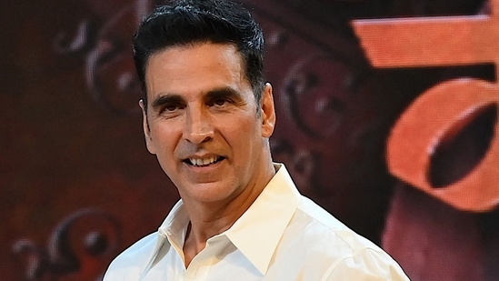 Akshay Kumar wants to 'lower his price by 30-40%' to reduce cost of ...