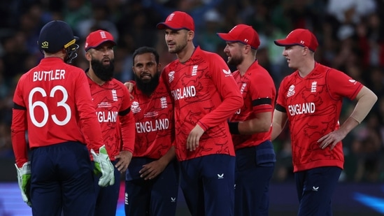Adil Rashid led the way in starving Pakistan for runs in the first 10 overs(AP)