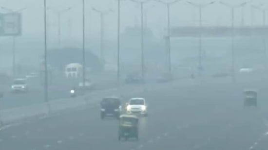The visuals of the poor air quality shared by news agency ANI on Sunday morning show the thick layer of smog blanketing the national capital.