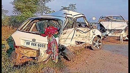 Three members of a Machhiwara family died while four others suffered injuries in a head-on collision between two cars on a bypass in Samrala late on Saturday night.