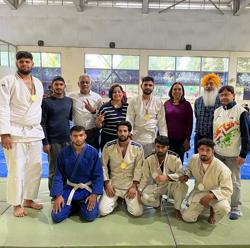 The victorious SGGS 26 judo team. (HT Photo) The victorious SGGS 26 judo team. (HT Photo)