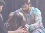Varun Dhawan stopped Bhediya promotions in Jaipur to help fan. 