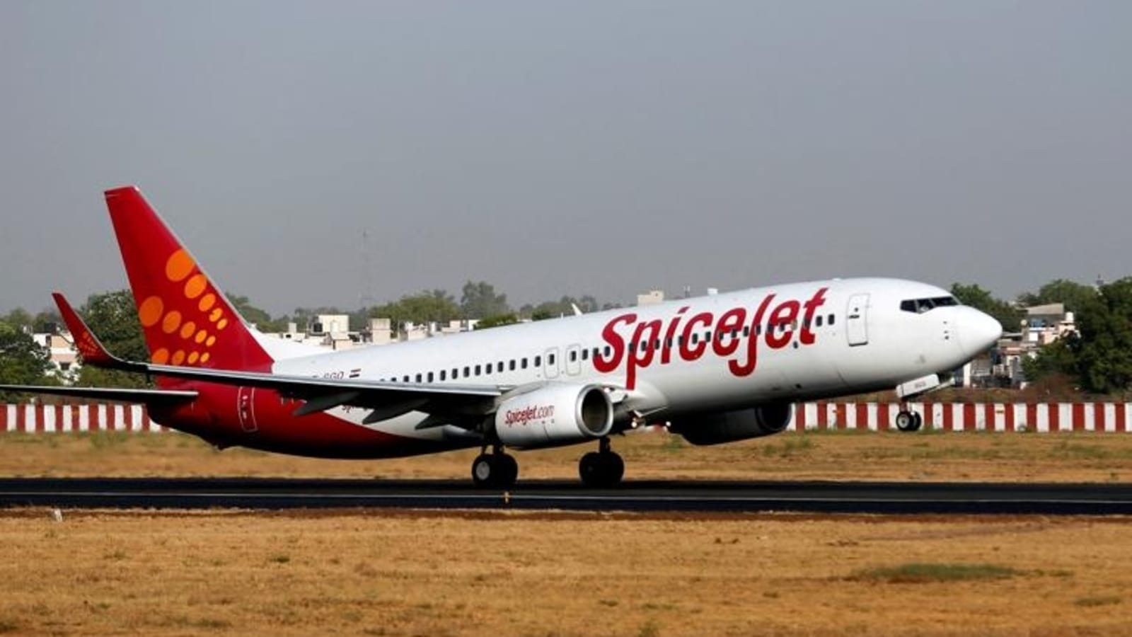 SpiceJet posts wider loss as high fuel costs worsen financial woes