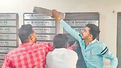 Rebellion, protests mark last day of filing papers for phase 1 in Gujarat Rebellion, protests mark last day of filing papers for phase 1 in Gujarat