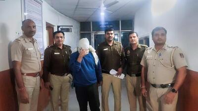 Aaftab Amin Poonawala allegedly strangled his live-in partner Shraddha Walkar, chopped her body into nearly 35 pieces, kept them in a fridge for three weeks and then dumped them across the city over several days. (PTI) Aaftab Amin Poonawala allegedly strangled his live-in partner Shraddha Walkar, chopped her body into nearly 35 pieces, kept them in a fridge for three weeks and then dumped them across the city over several days. (PTI)