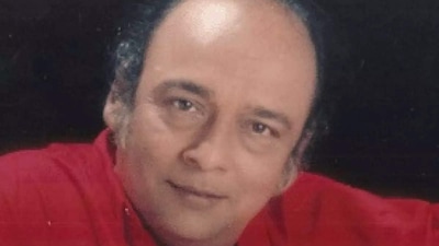 Veteran actor Sunil Shende died in Mumbai on Monday.